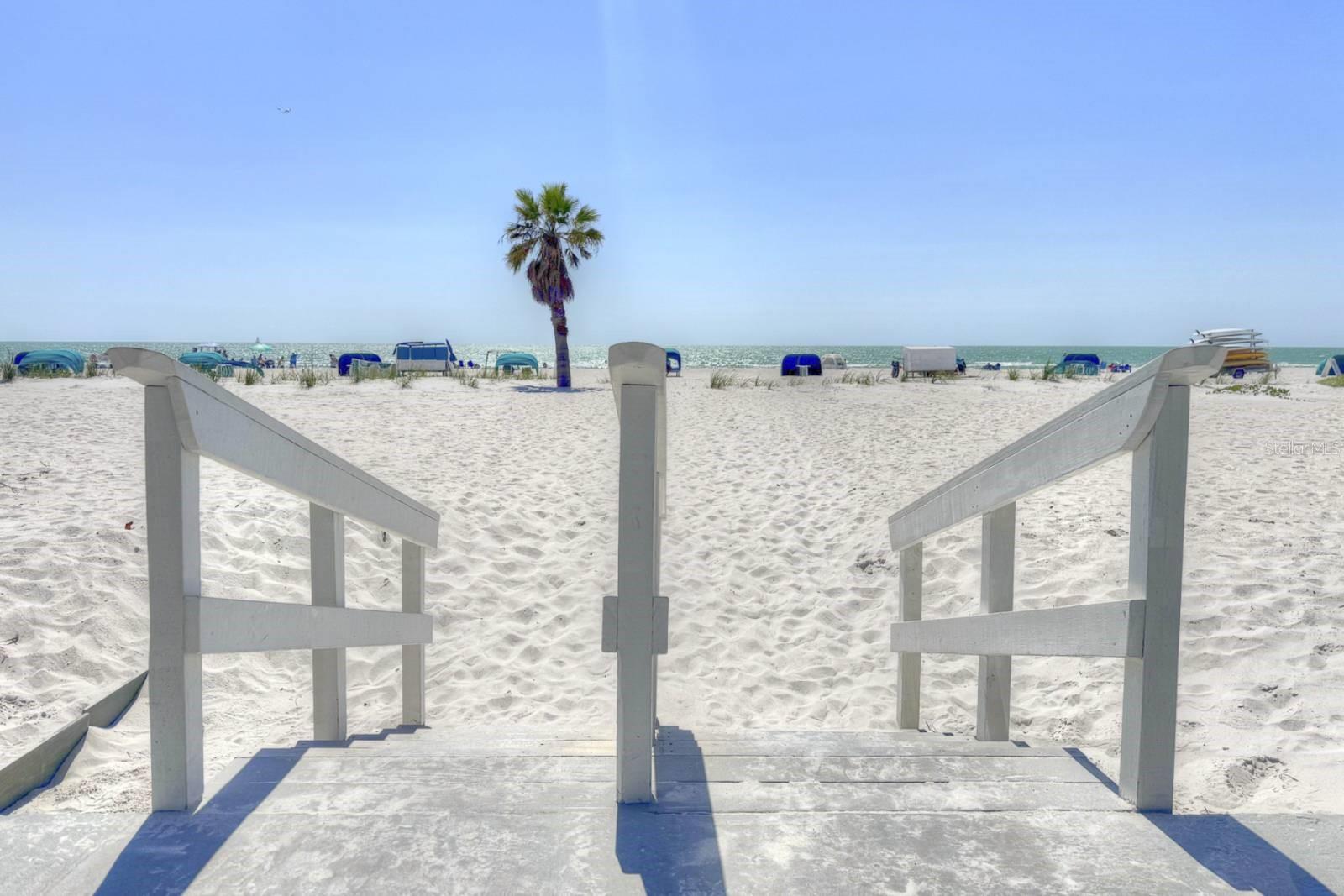 ISLAND INN CONDO - Residential