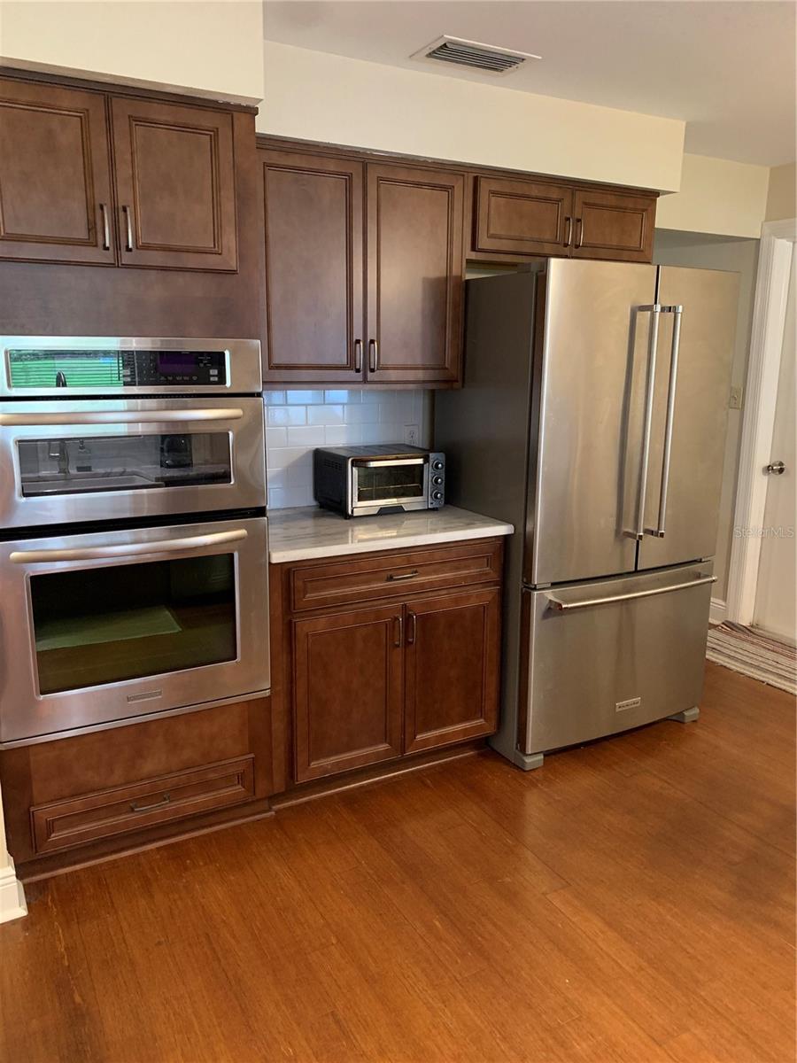 SUTHERLAND TOWN OF - Residential Lease