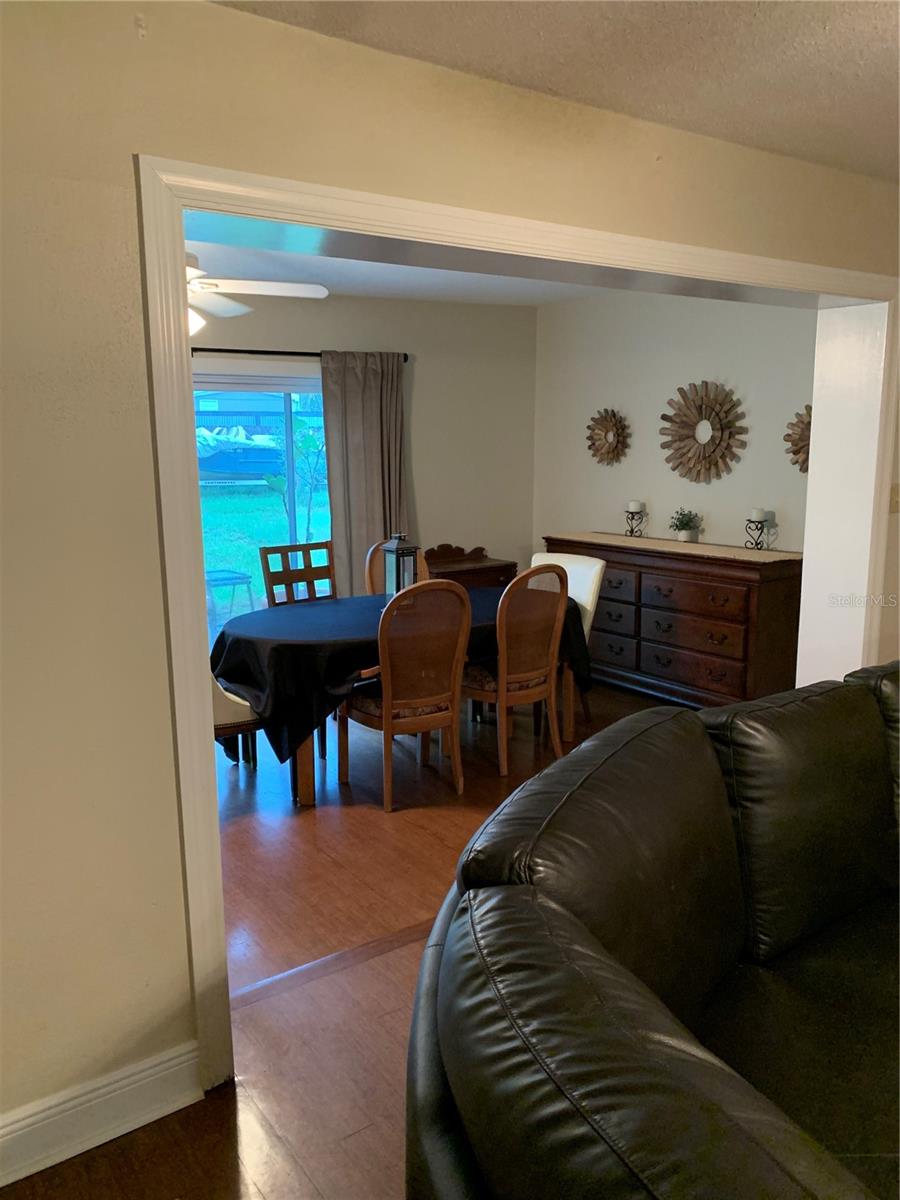 SUTHERLAND TOWN OF - Residential Lease