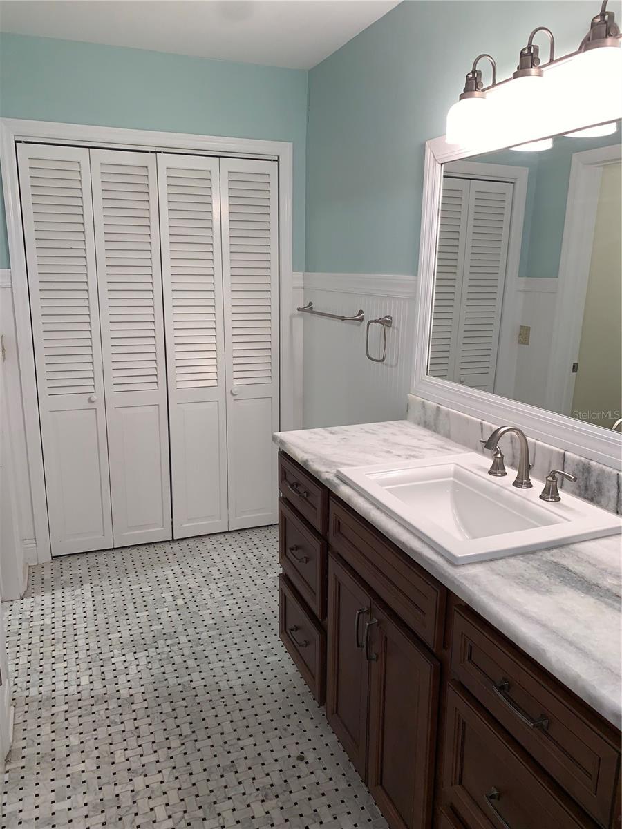 SUTHERLAND TOWN OF - Residential Lease
