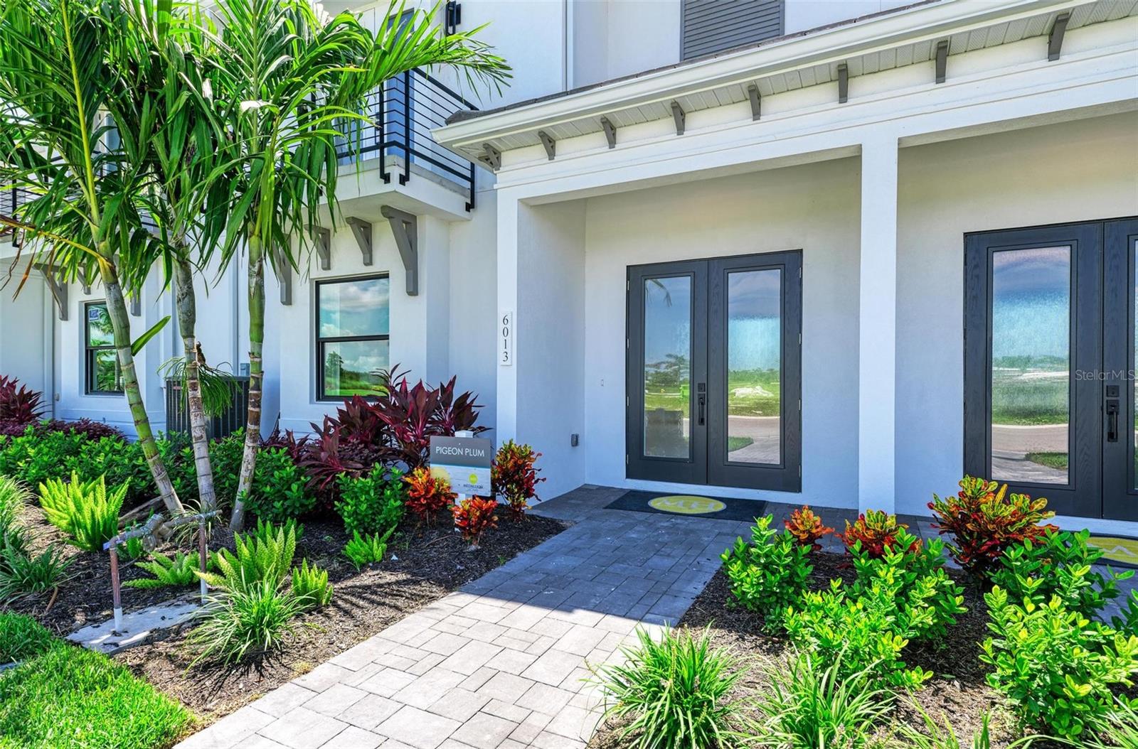 AQUA LAGOON TWNHMS - Residential
