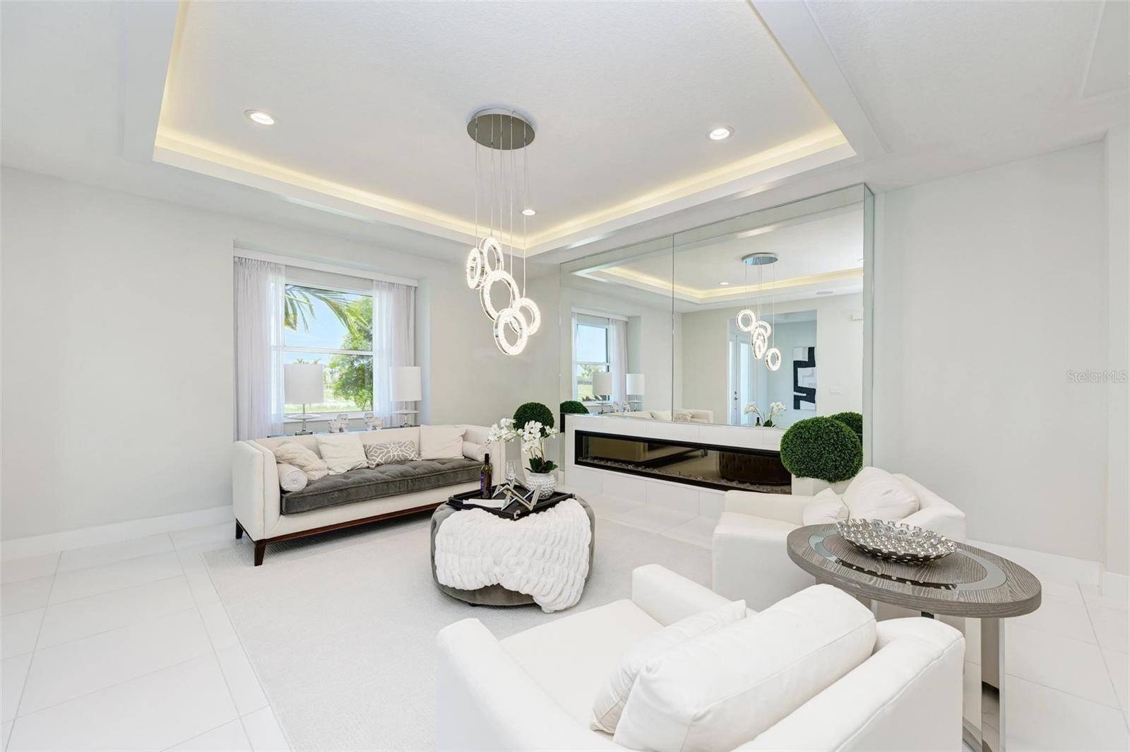 AQUA LAGOON TWNHMS - Residential