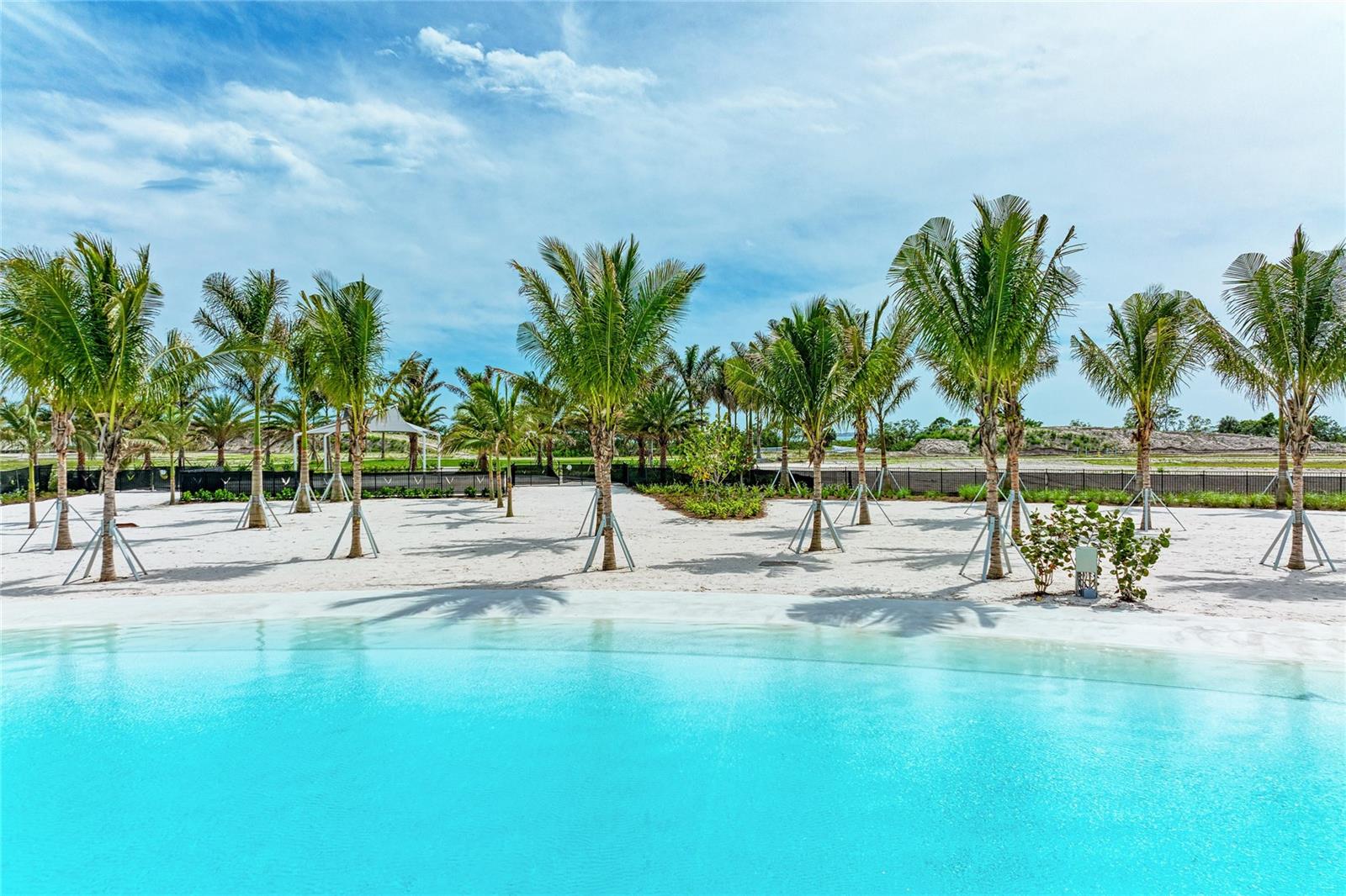 AQUA LAGOON TWNHMS - Residential