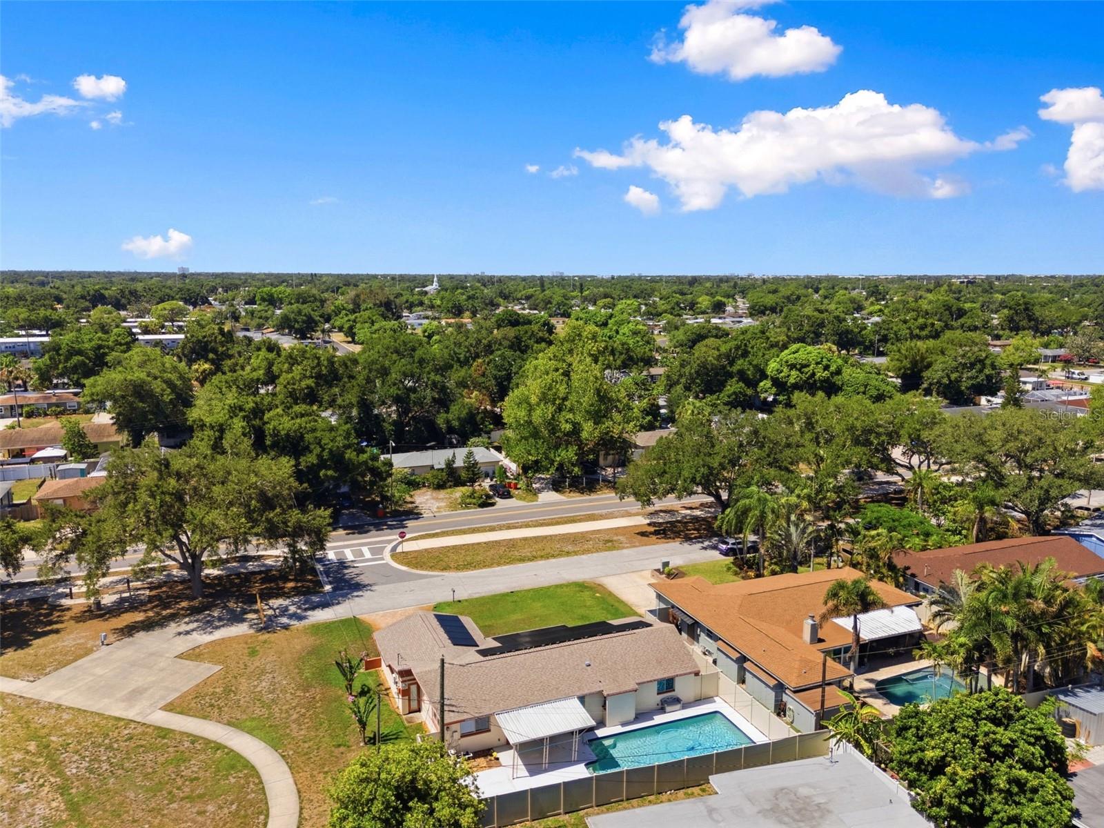 KENNETH CITY UNIT 10 1ST ADD - Residential