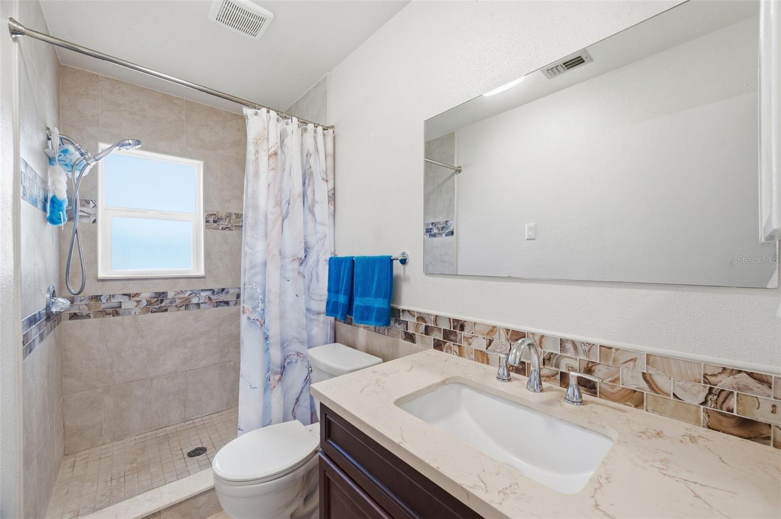 KENNETH CITY UNIT 10 1ST ADD - Residential