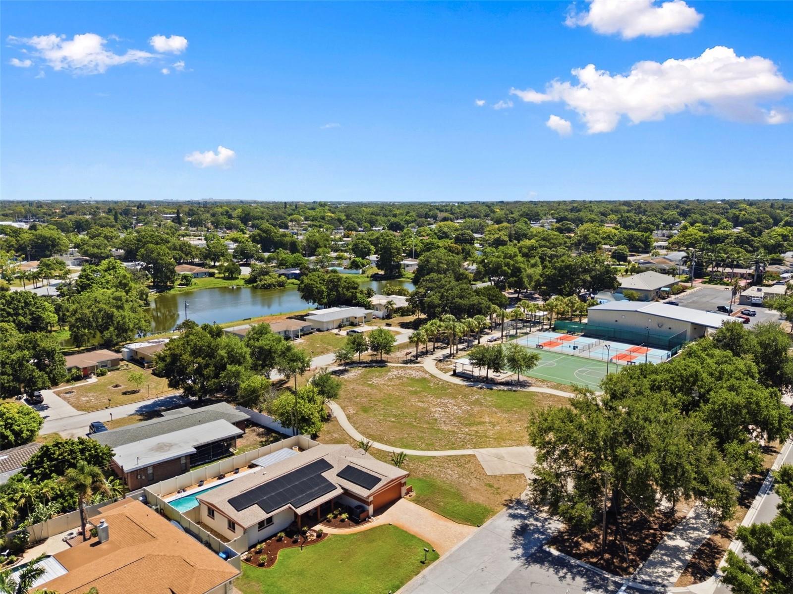 KENNETH CITY UNIT 10 1ST ADD - Residential