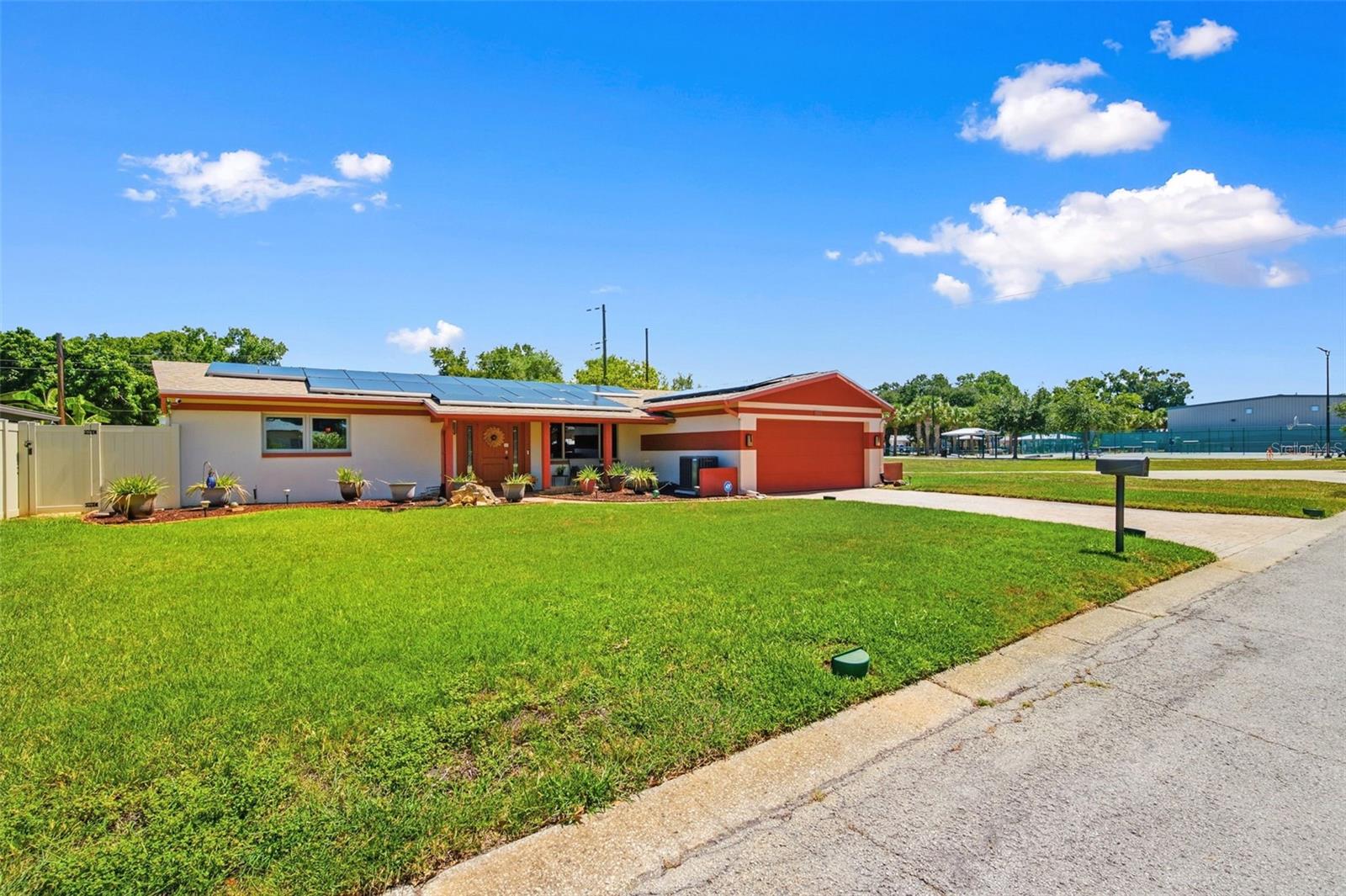 KENNETH CITY UNIT 10 1ST ADD - Residential