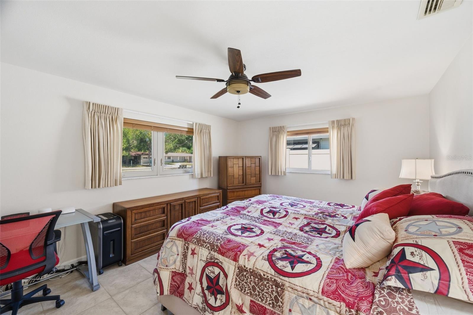 KENNETH CITY UNIT 10 1ST ADD - Residential