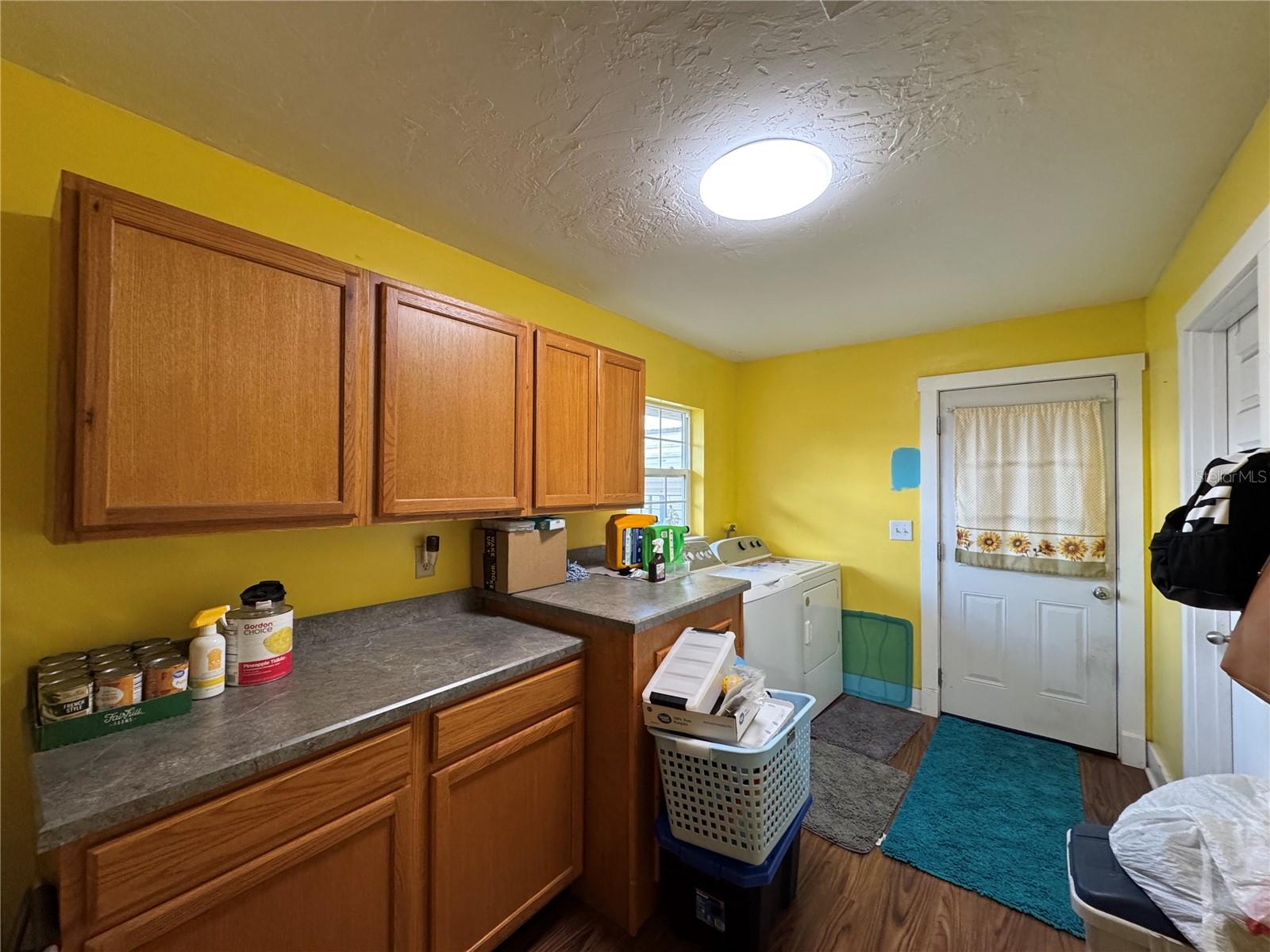 HALLS SUB - Residential