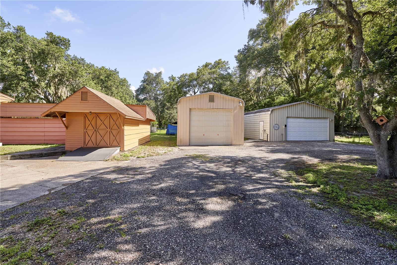NE1/4 SE1/4 - Residential