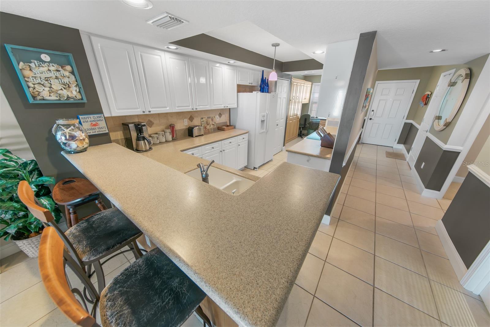 HARBOUR VILLAGE CONDO - Residential