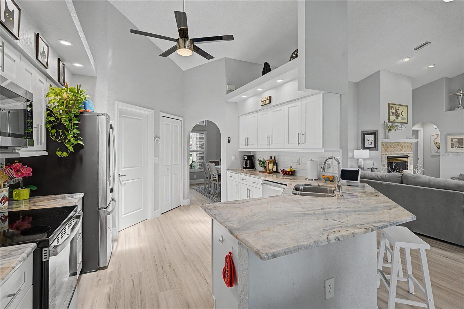 SILVER OAKS - Residential