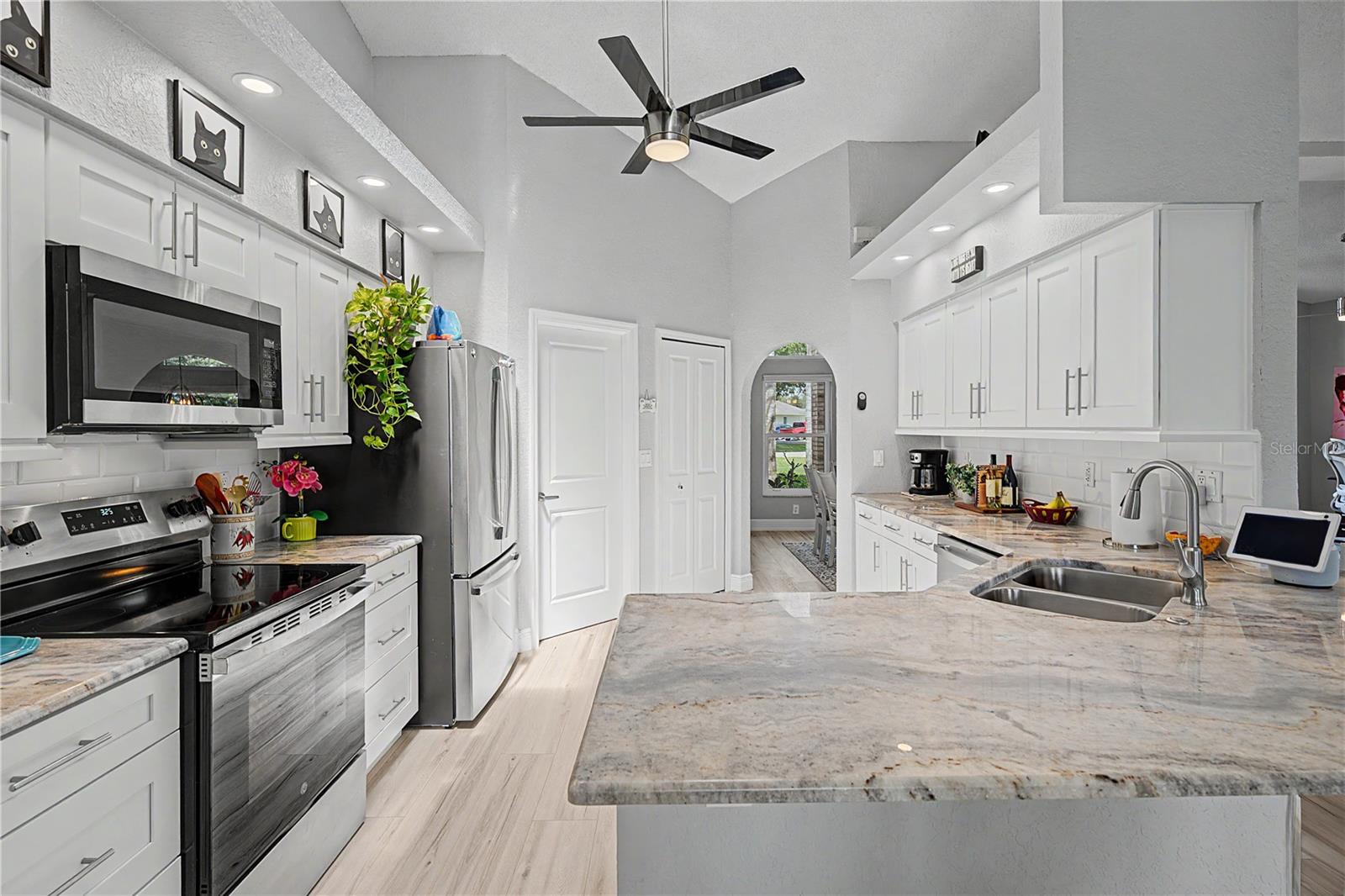 SILVER OAKS - Residential