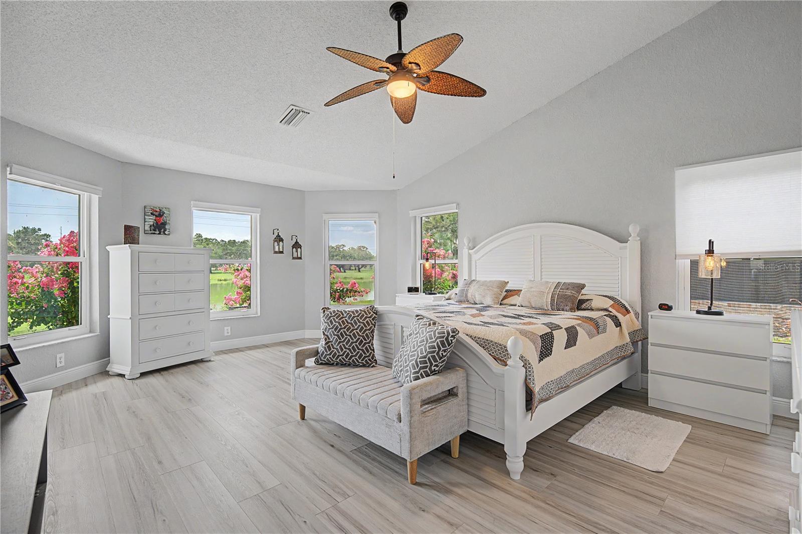 SILVER OAKS - Residential