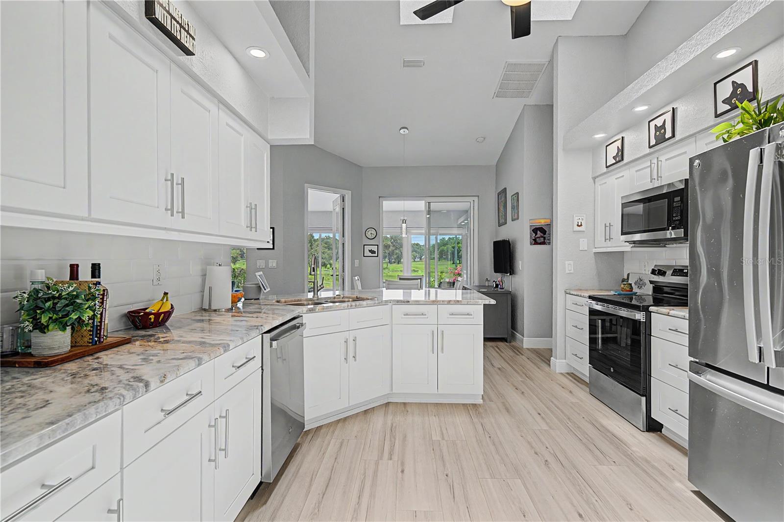 SILVER OAKS - Residential