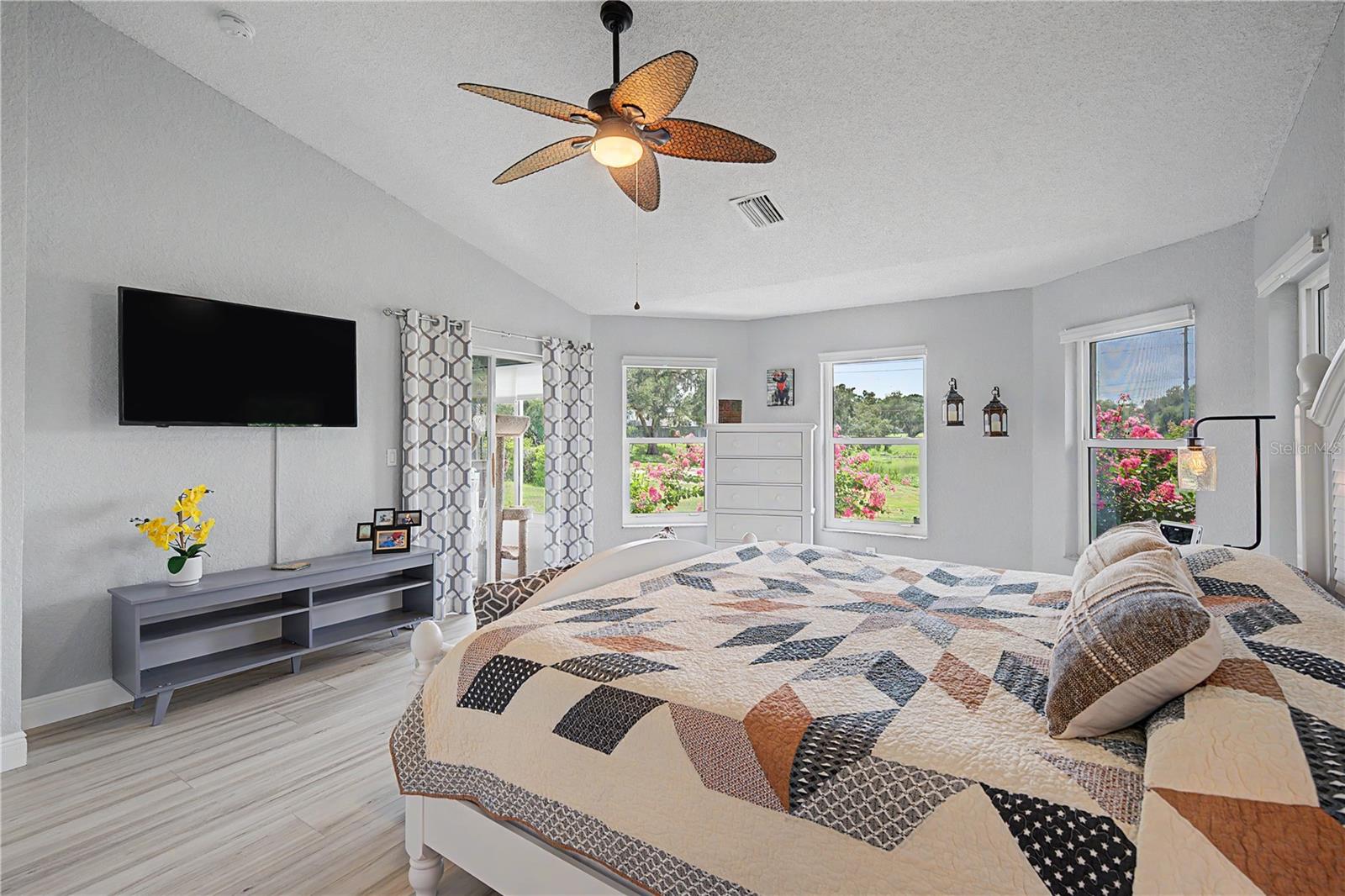 SILVER OAKS - Residential