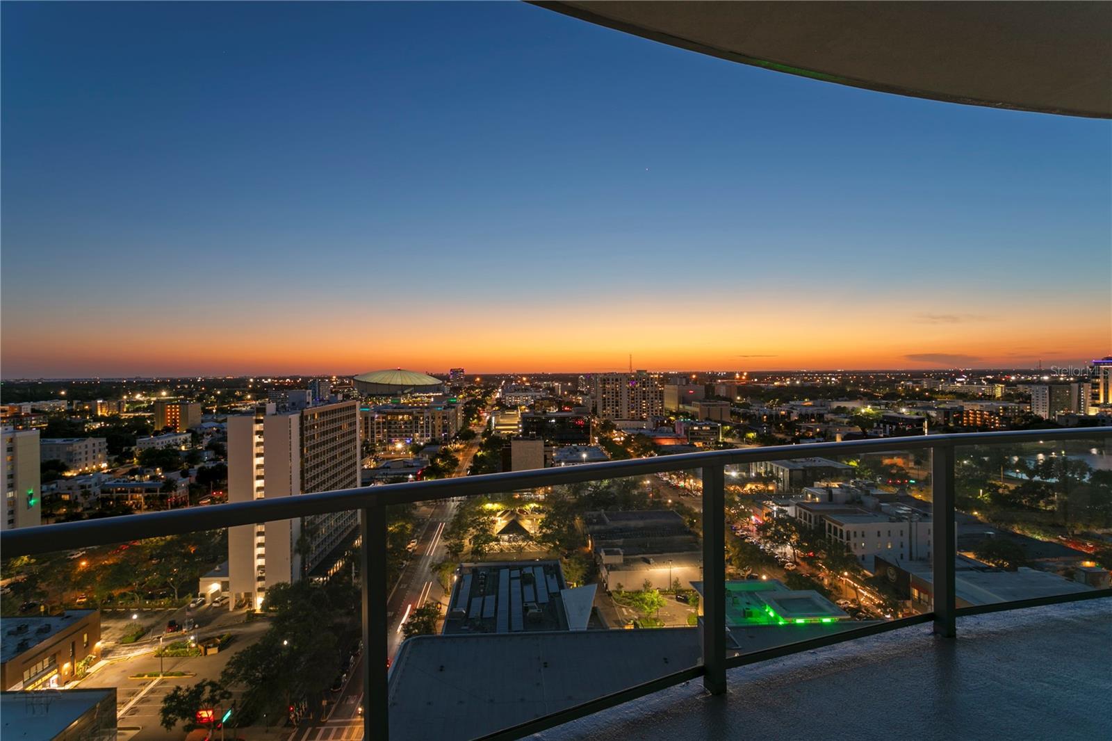 CONDO RESIDENCES AT 400 CENTRAL - Residential