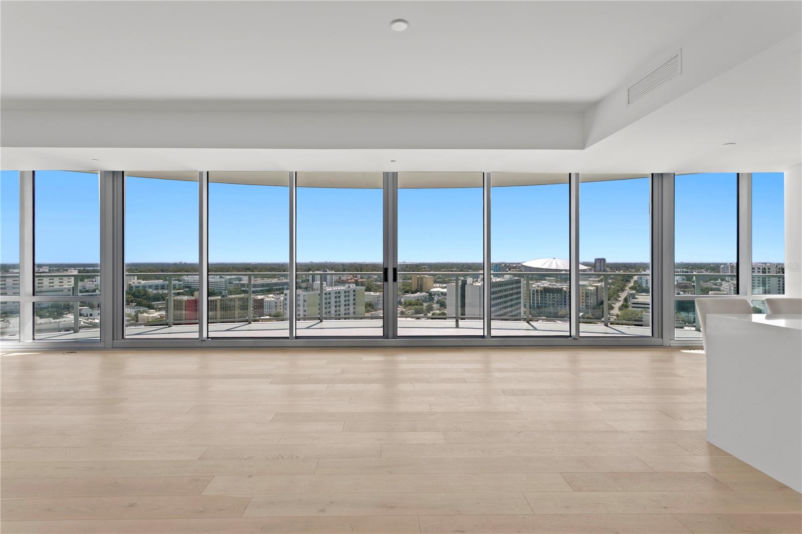 CONDO RESIDENCES AT 400 CENTRAL - Residential