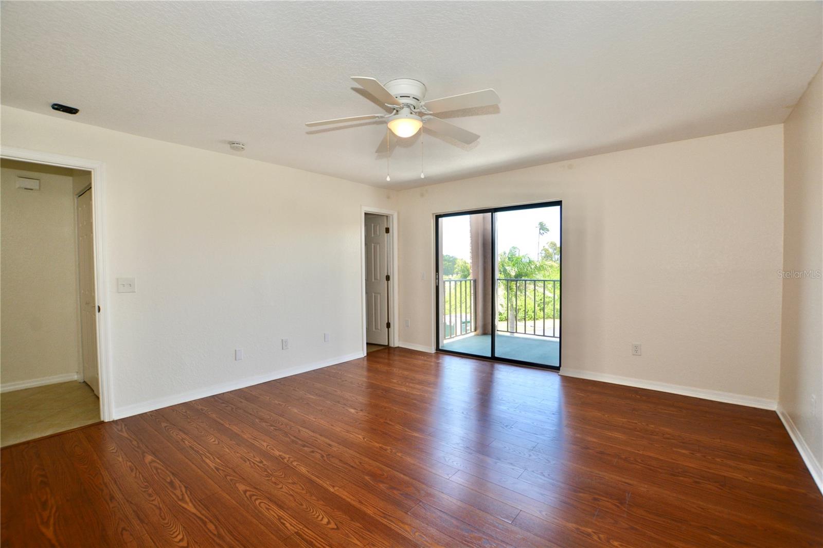 GOLFVIEW II CONDO - Residential Lease