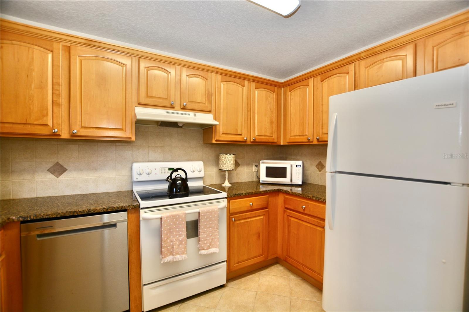 GOLFVIEW II CONDO - Residential Lease