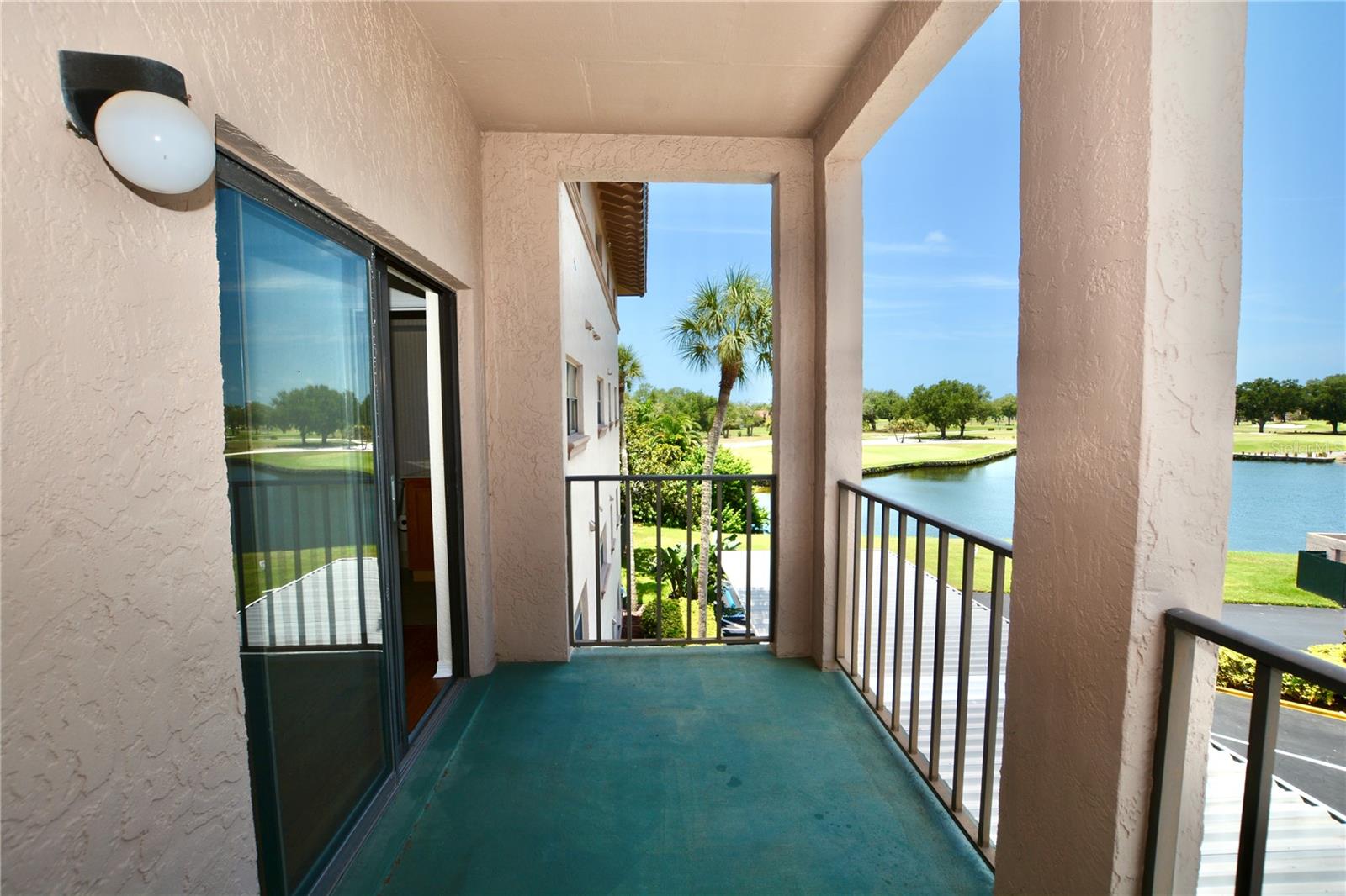 GOLFVIEW II CONDO - Residential Lease