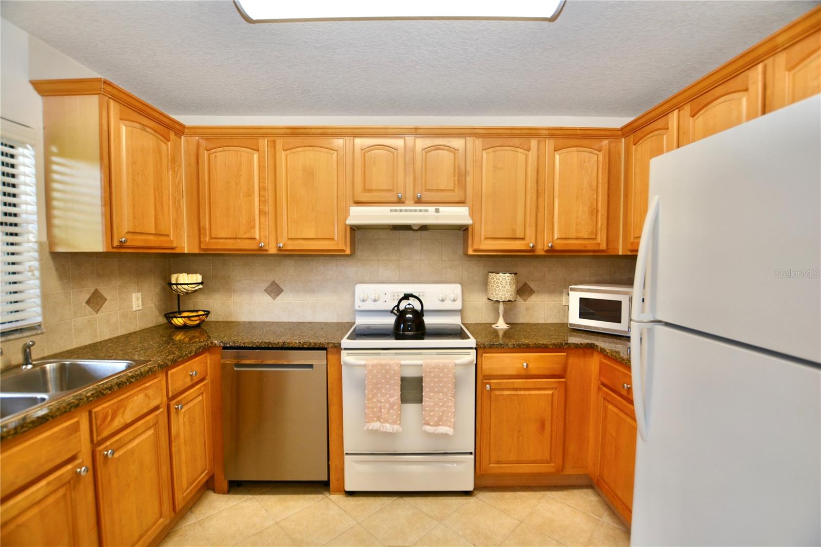 GOLFVIEW II CONDO - Residential Lease