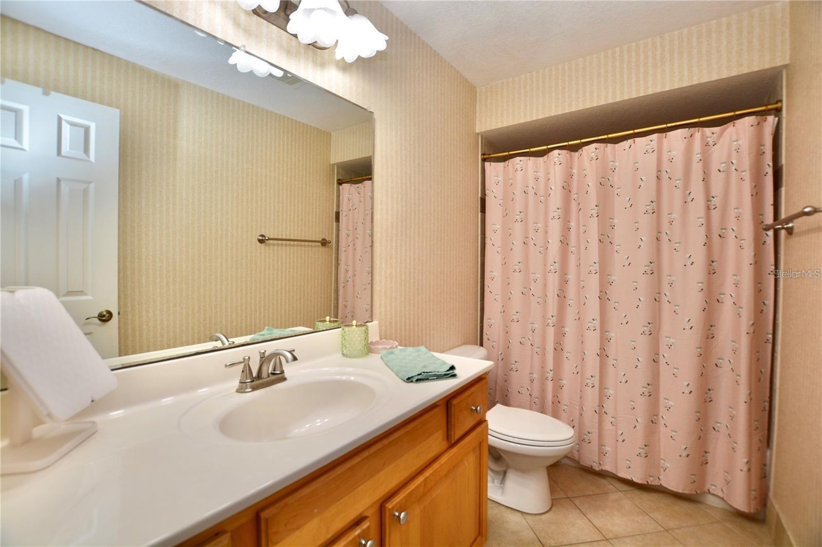 GOLFVIEW II CONDO - Residential Lease