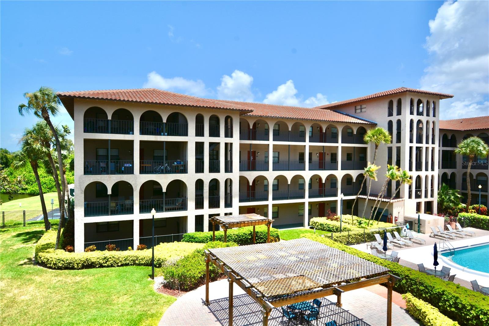 GOLFVIEW II CONDO - Residential Lease