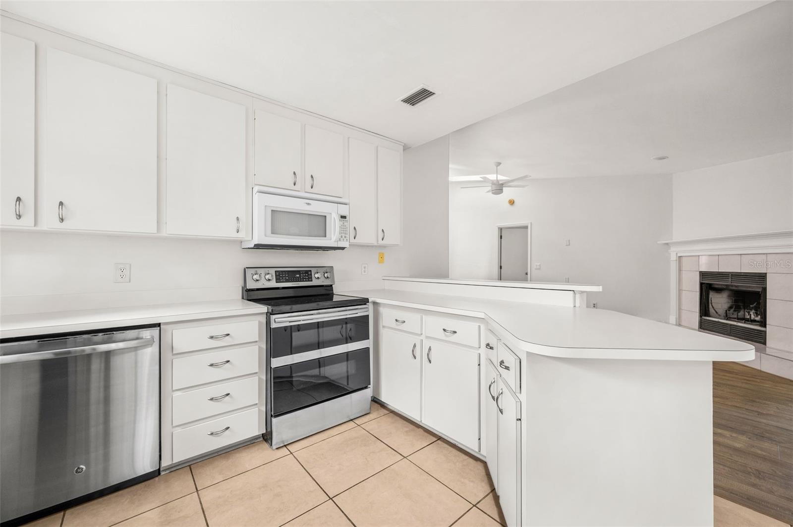 BARRINGTON PLACE - Residential