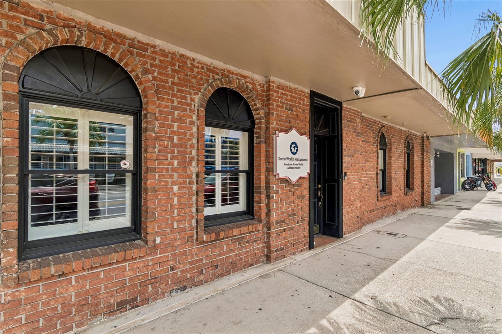 AVERY & SIMMS SUB - Commercial Sale