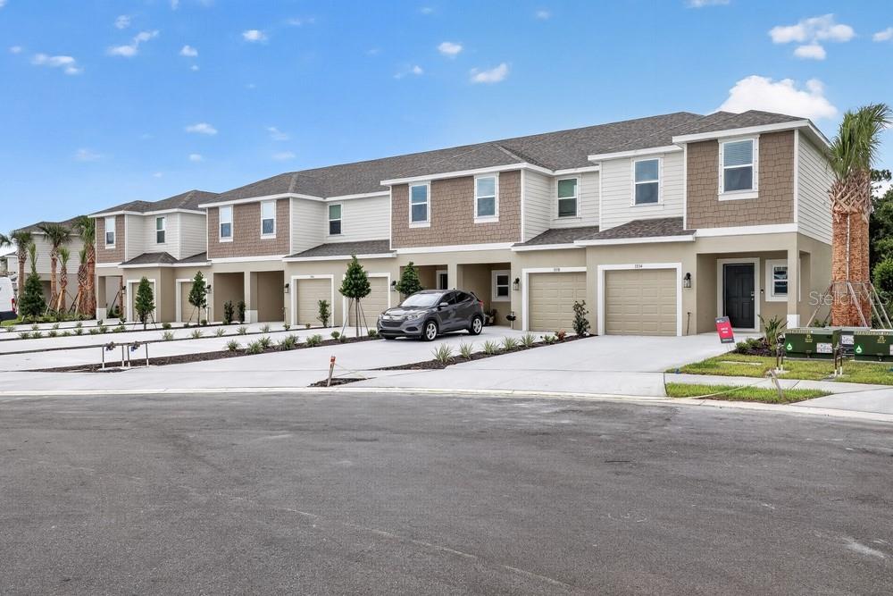 THE TOWNS AT FIRETHORN - Residential