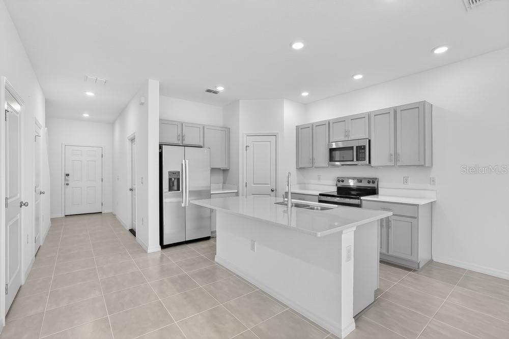 THE TOWNS AT FIRETHORN - Residential
