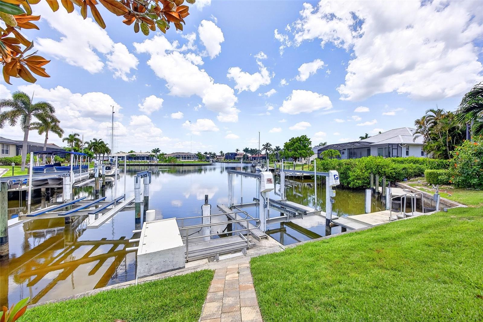 PUNTA GORDA ISLES SEC 14 - Residential