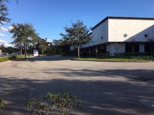 EDGEWATER NORTH COMMERCE PARK - Commercial Sale