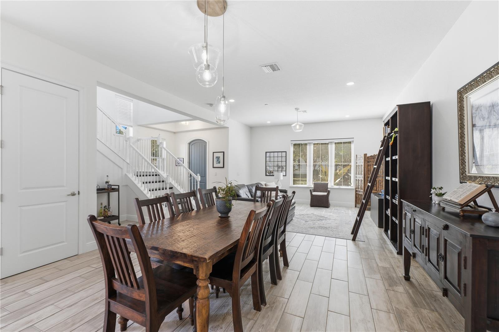 LAKESHORE PRESERVE - Residential