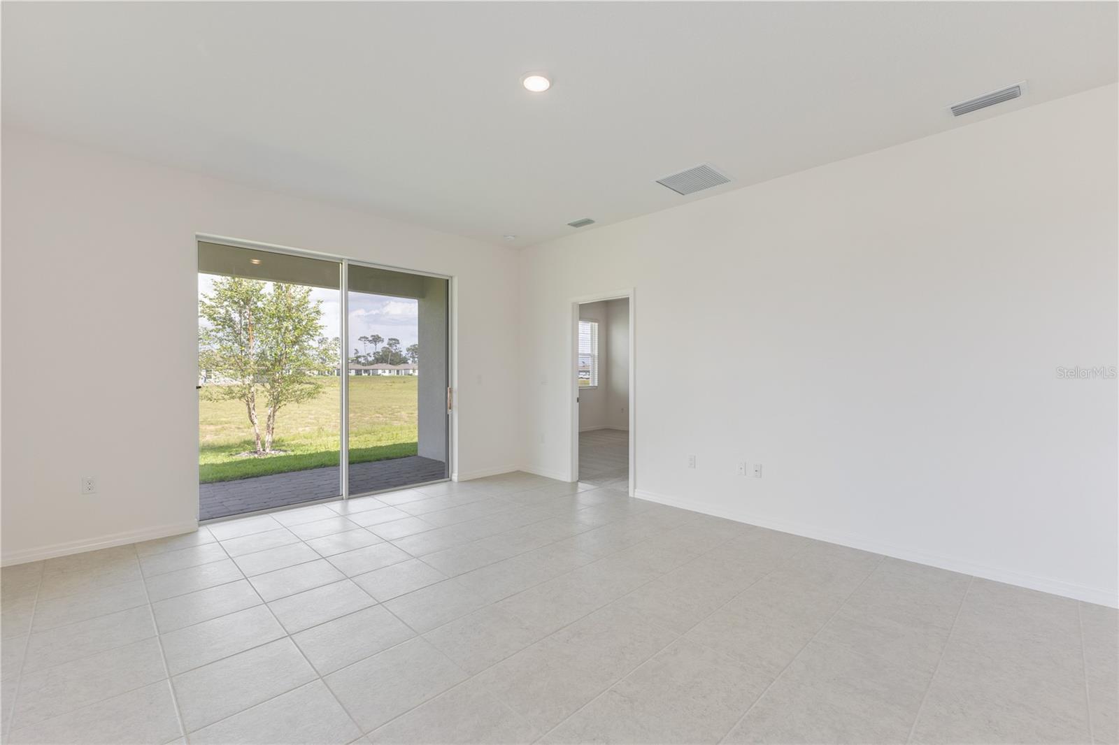 HIGHFIELD AT TWISTED OAKS - Residential