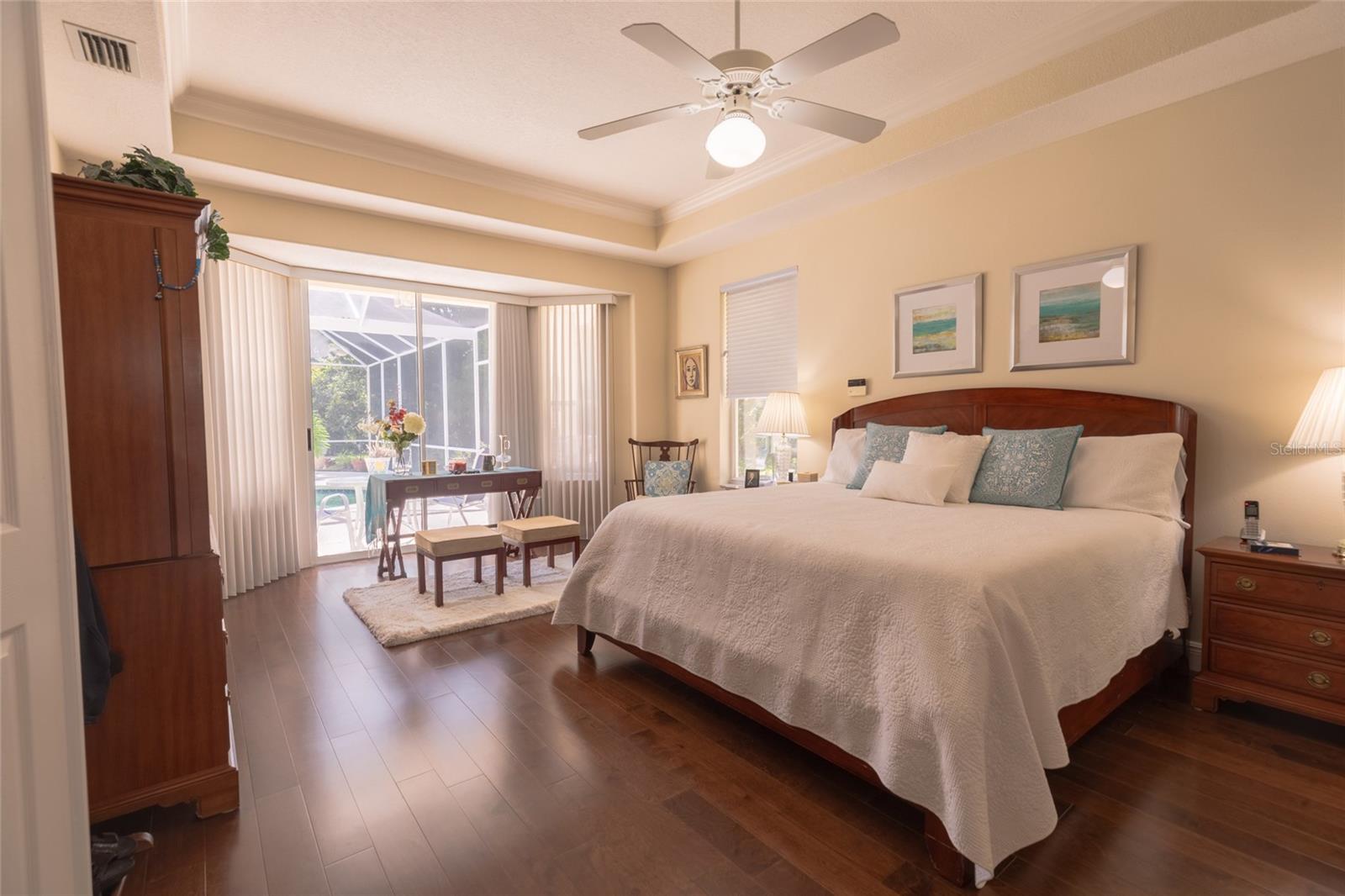 PINE LAKES - Residential