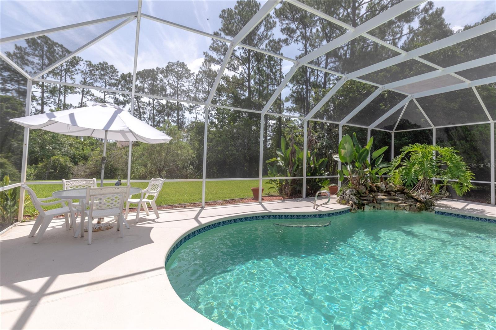 PINE LAKES - Residential