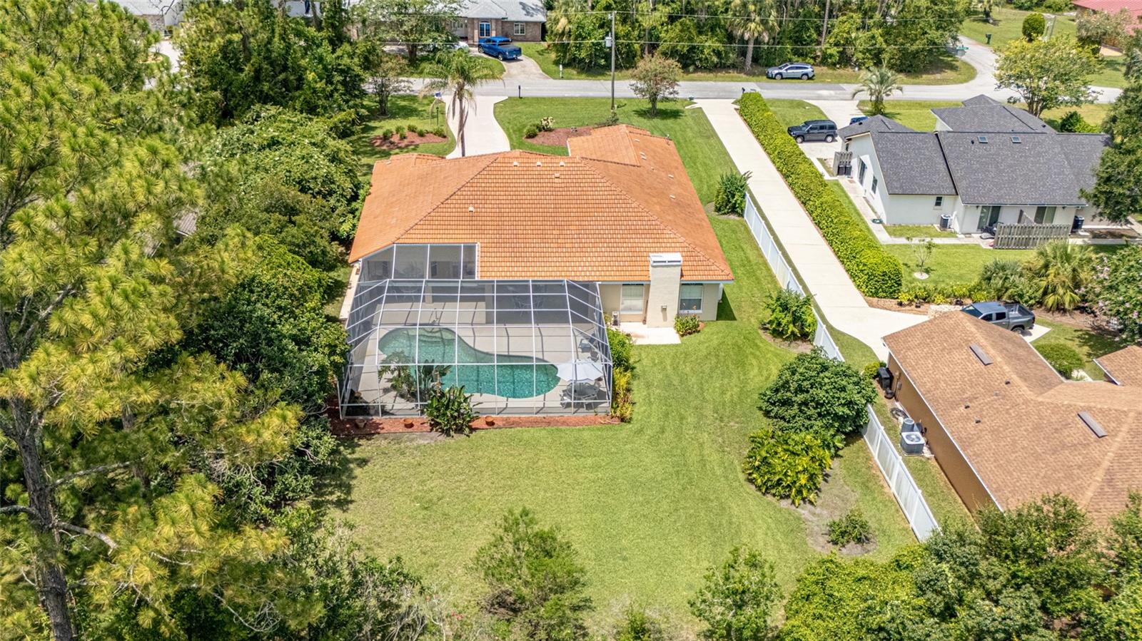 PINE LAKES - Residential