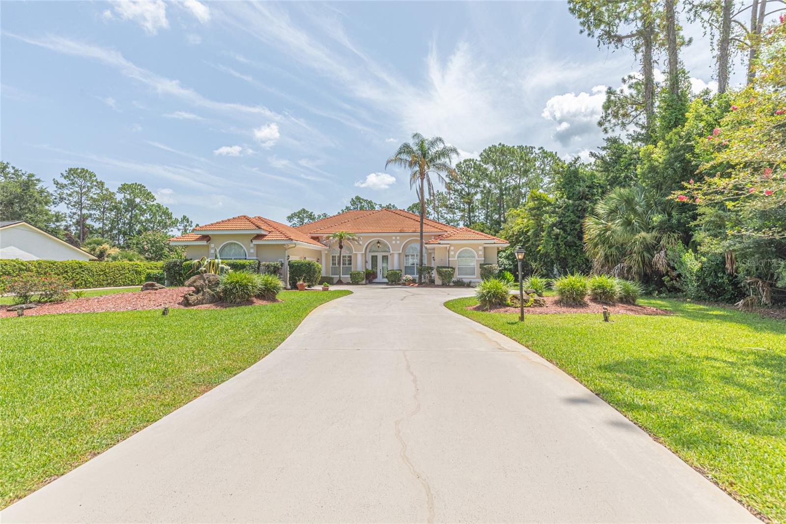 PINE LAKES - Residential