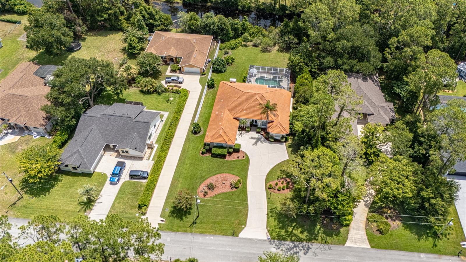 PINE LAKES - Residential