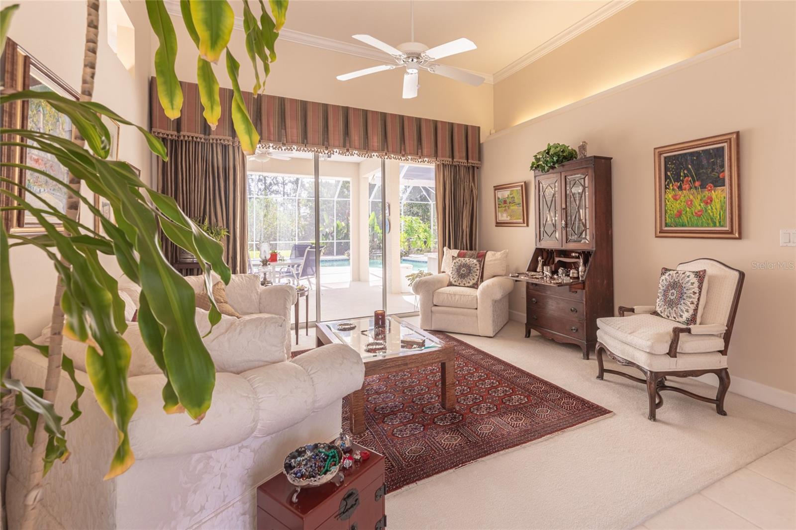 PINE LAKES - Residential