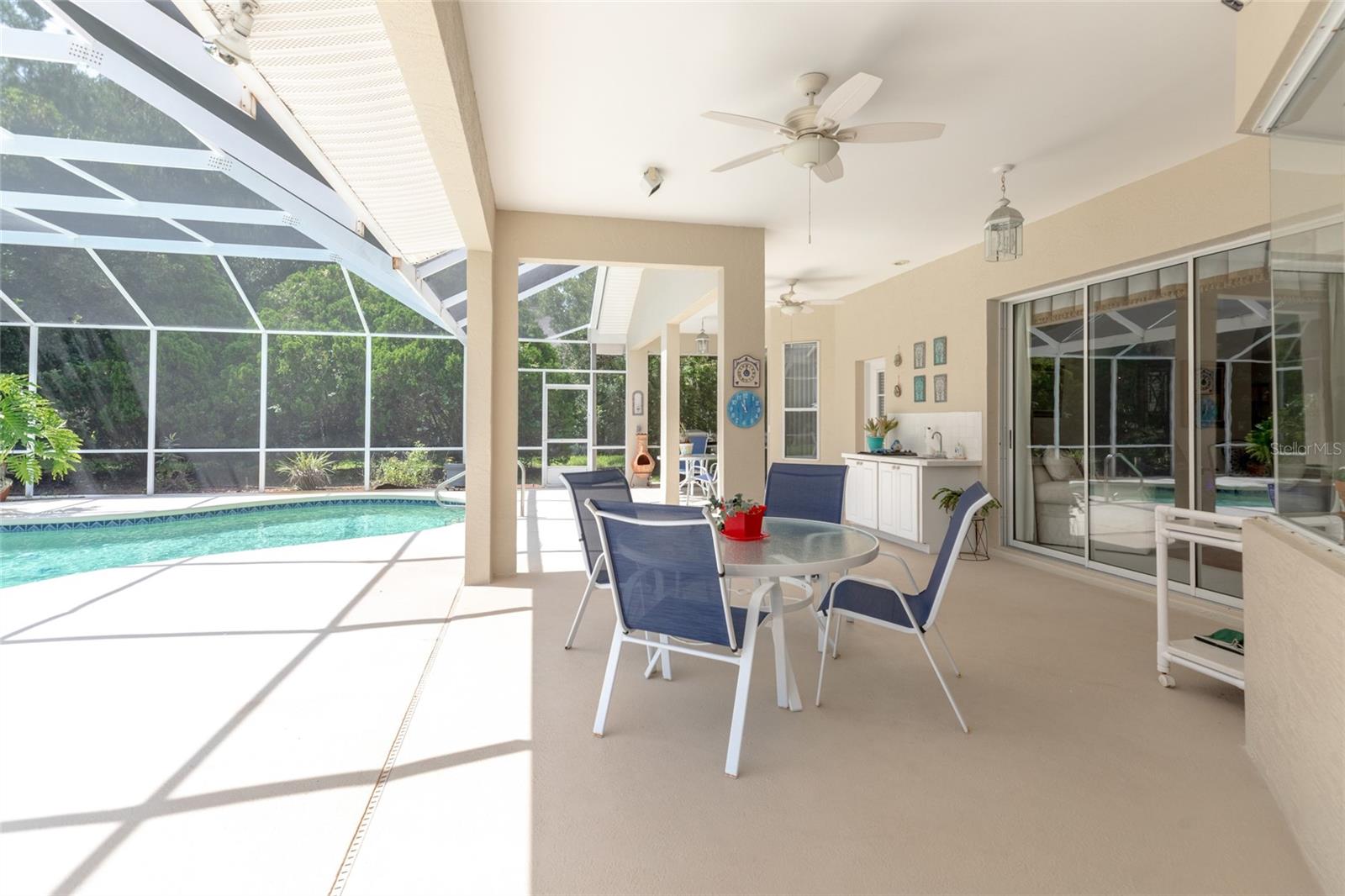 PINE LAKES - Residential