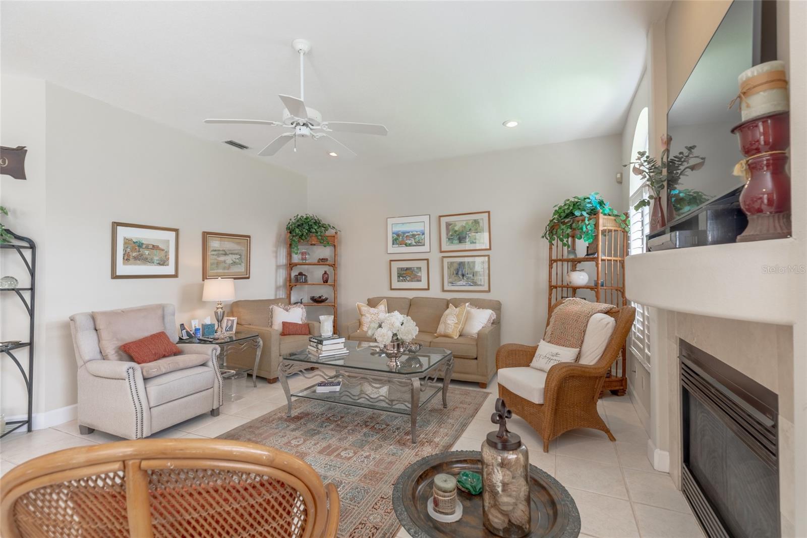 PINE LAKES - Residential