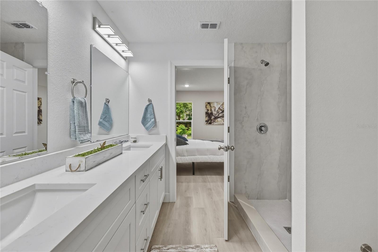 VOLUSIA INVEST CO - Residential