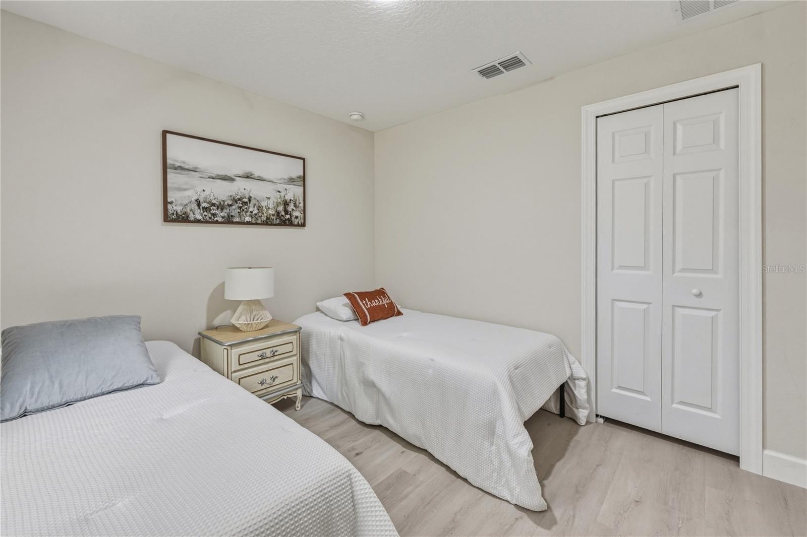 VOLUSIA INVEST CO - Residential
