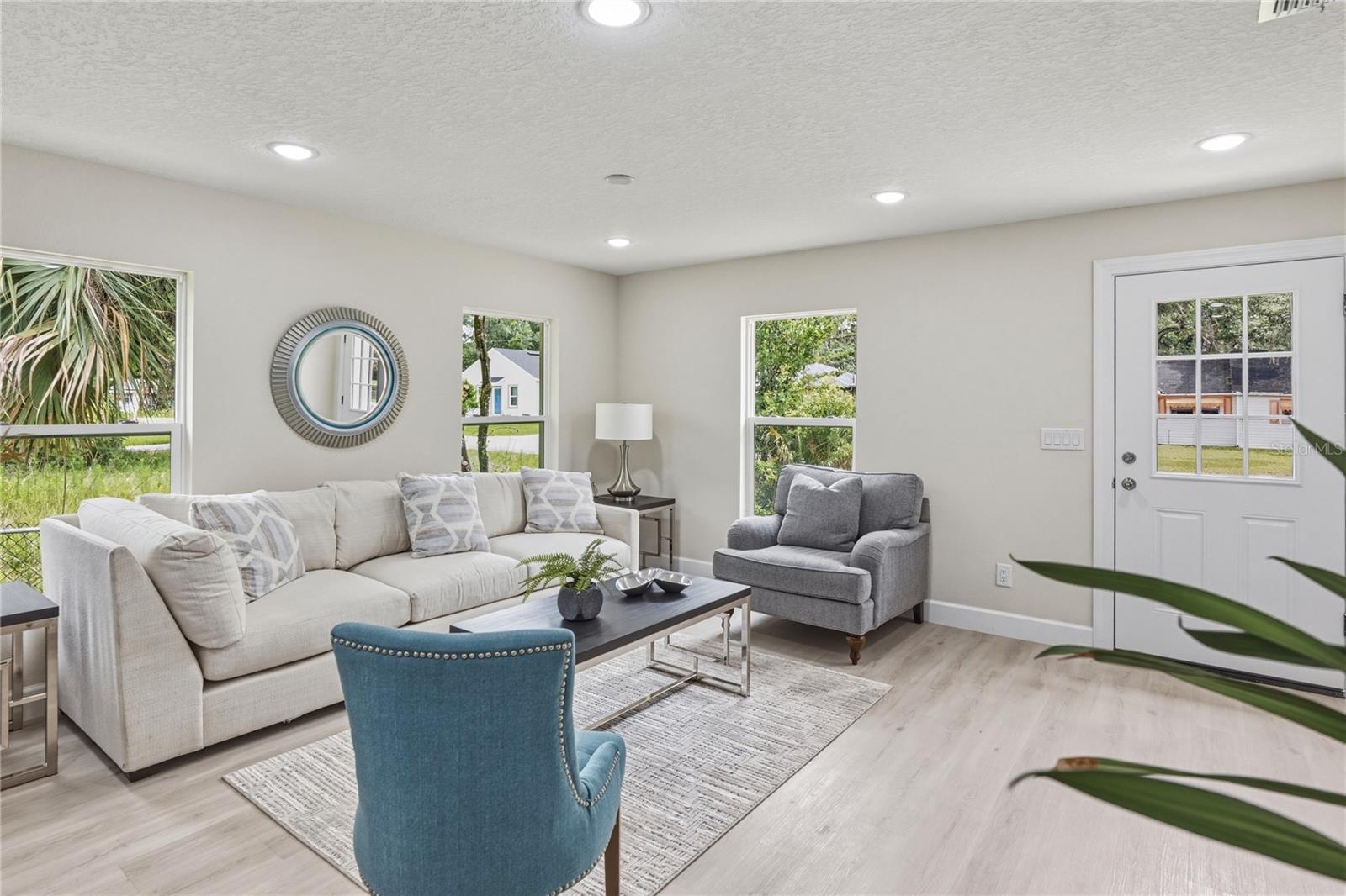 VOLUSIA INVEST CO - Residential