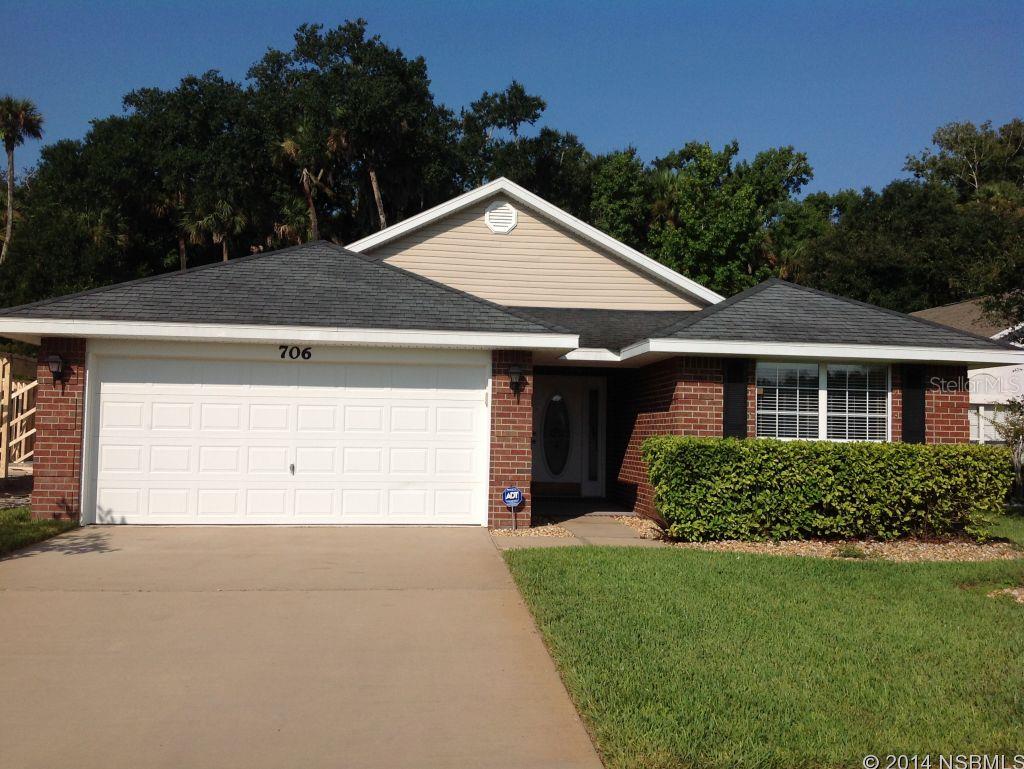 "PRE_FORECLOSURE" - Short Sale contracts subject to 3rd Party Approval. Short Sale, one-owner home, brick, spacious floor plan, new carpet throughout Home. Priced to SELL, 3 BR, 2Bth, 2 Car Garage, split plan, formal dining RM, Formal Living RM, Family RM features corner Fireplace, adjacent to kitchen.  Home has full house water purification system by Ecowater Systems, ERO375; LeverEdge Air Treatment System; full ADT Security System; Hurricane Shutters; fantastic tilt-in windows easy to clean, sprinkler system for yard, citrus tree (Persian Lime); Master Bedroom Suite is separate from rest of the home, private owner escape, features a walk-in closet, dual sinks, etc. - true split plan. Over 2,100 sq. ft. of living space. The new 50-mile bicycle route from Oviedo to NSB is nearby. Beautiful 'Green Belt' behind the property. Hurry this is a bargain, not to be missed! ;3rd Party Gr Com Reqd ;Water: City