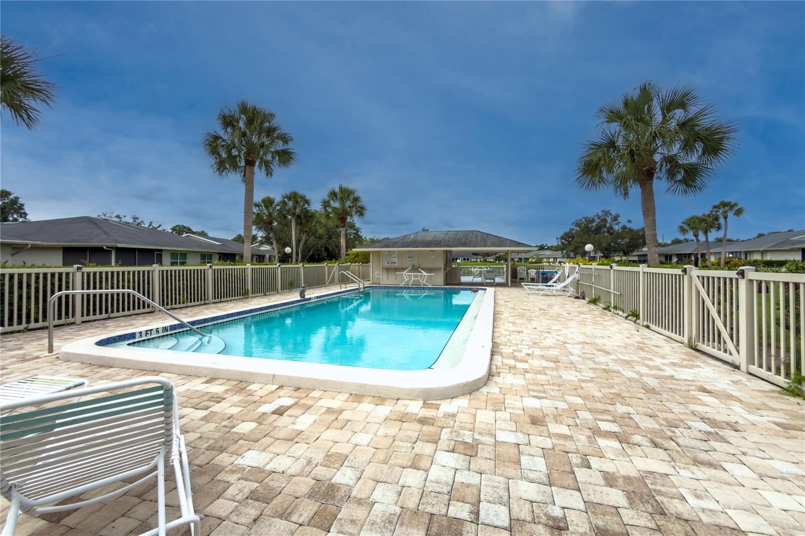 CENTER GATE VILLAGE 5 - Residential