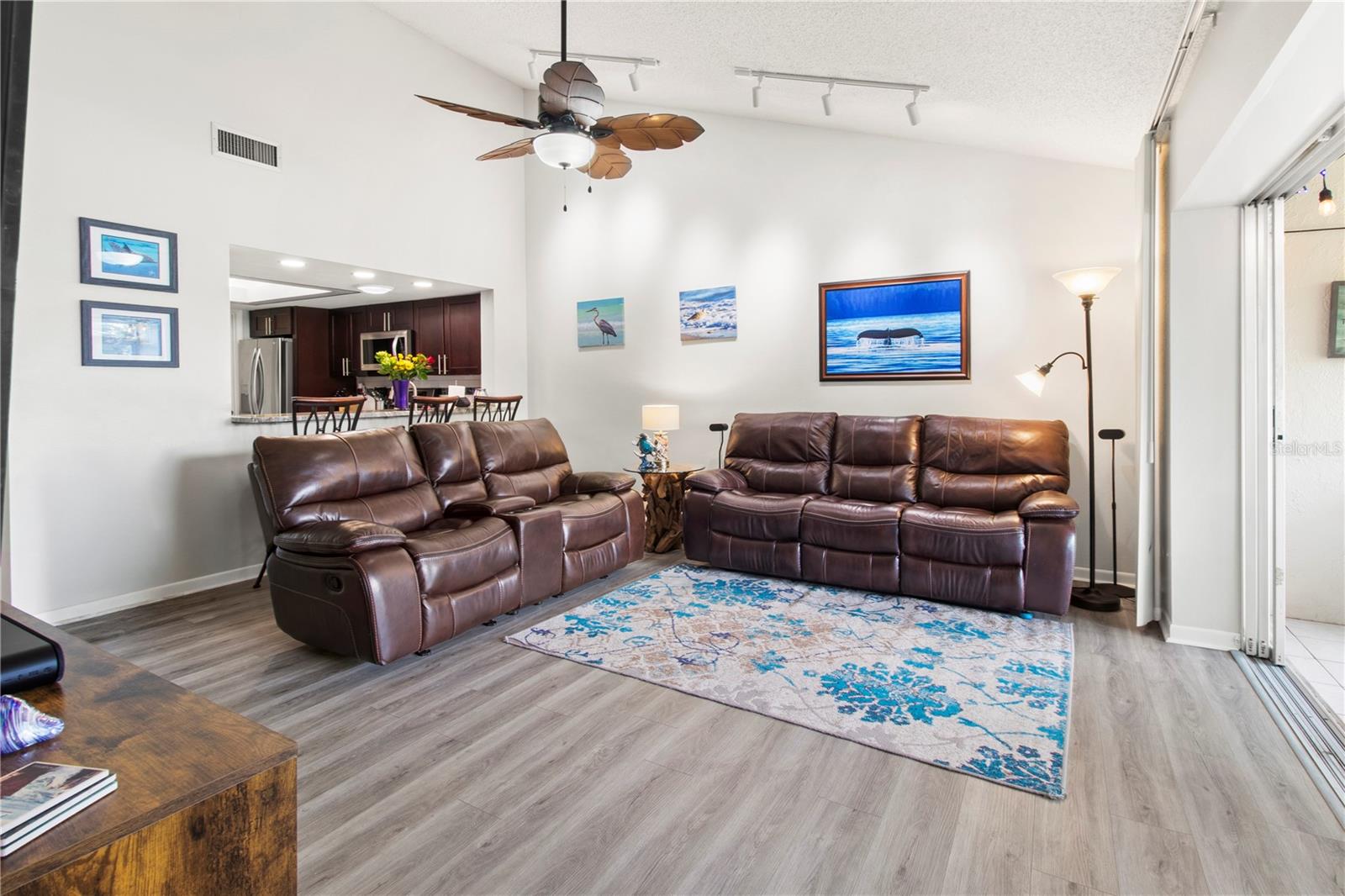 CENTER GATE VILLAGE 5 - Residential